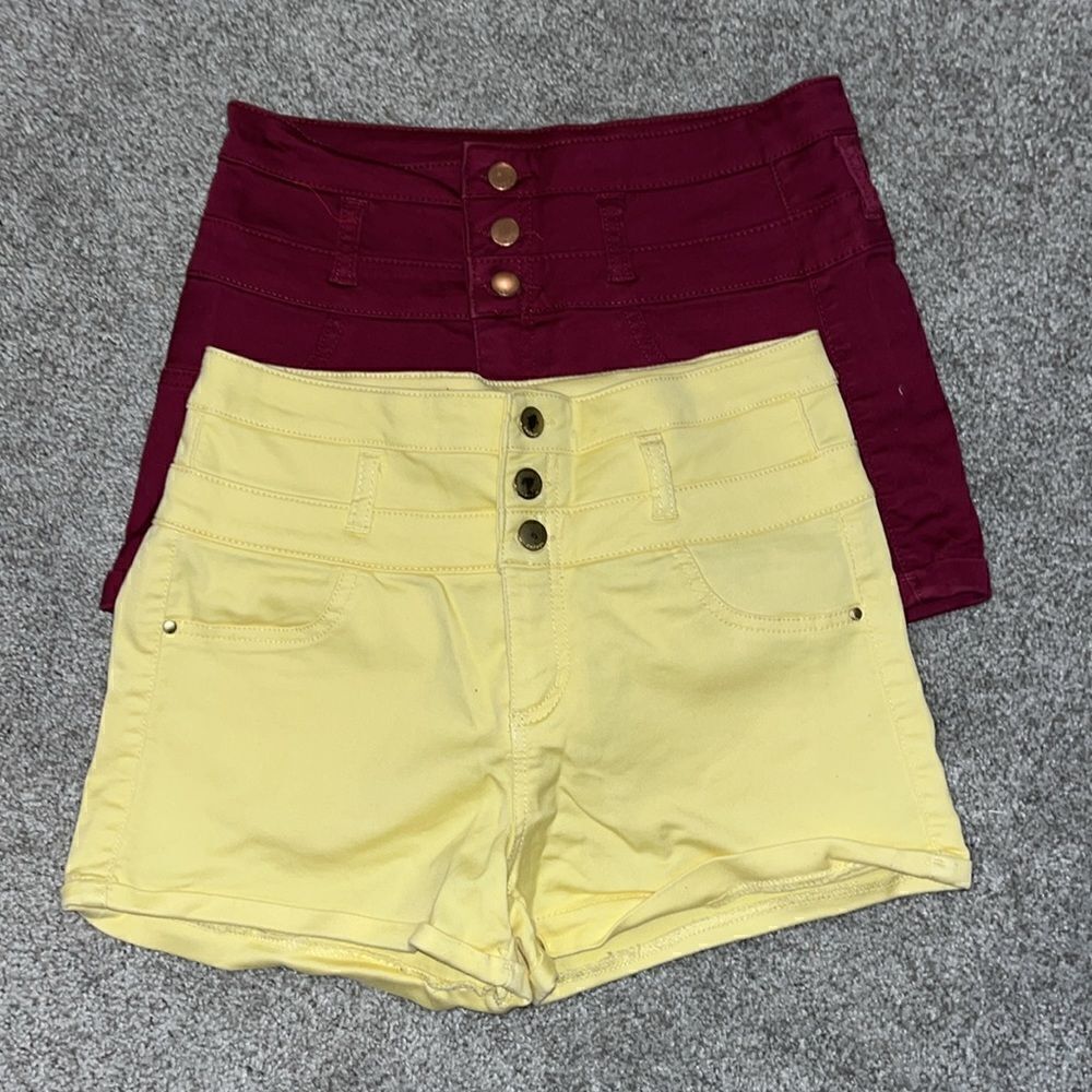 2-refuge Sexy pocket short cuffed leg 2 1-4” inseam shorts USA 8